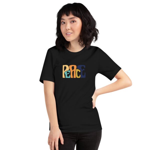 Retro Peace T-Shirt – Vintage Groovy 70s Style Hippie Aesthetic Tee